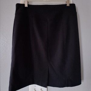 Ellen Tracy Black Midi Skirt. Comfortable Polyester Blend.  Pull up. Size L